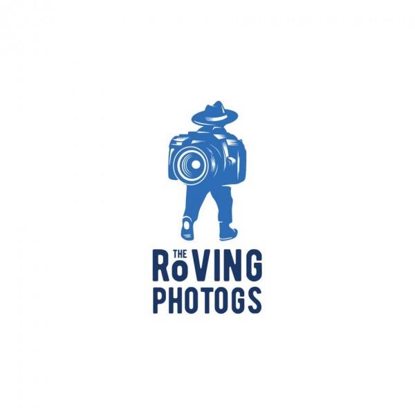 Photography  logo  with visual pun